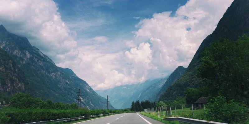 强监管时代的企业生存法则:构建合规管理体系,实现业务增长与风险控制的动态平衡