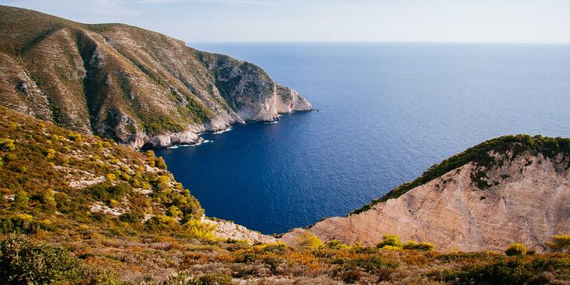 破局增长：企业战略管理与商业模式创新的双轮驱动实践